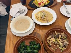 -萨莉亚意式餐厅(灵芝站中洲店)