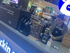 -luckin coffee瑞幸咖啡(绿地凤起店)