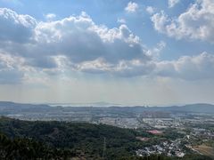 -灵岩山风景区