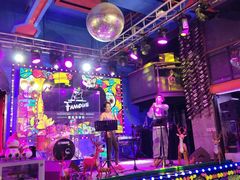 -Famous肥猫墨西哥音乐餐吧(五棵松华熙LIVE店)