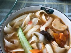 -天天向上素食餐厅(五台山店)