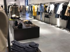 -URBAN REVIVO(七宝领展广场店)