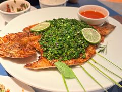 香茅草烤鲈鱼-一坐一忘云南菜(嘉里中心店)
