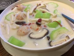 -垚慈居素食(华发新城店)