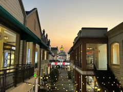 -王府井奥莱临潼小镇(临潼店)