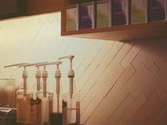 -星巴克(静安嘉里中心B2店)