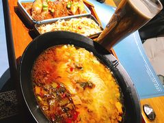 -八月美食小馆(银泰城总店)