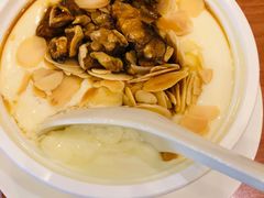 核桃杏仁双皮奶-满记甜品(南京虹悦城三店)