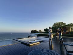 -瑰丽酒店·海吧·天际下午茶·现场DJ·天台酒吧
