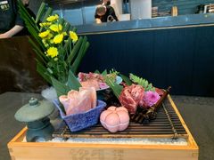 -铭牛烧肉·和牛海鲜自助(高新月牙湖店)