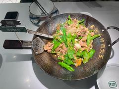 -费大厨辣椒炒肉(高铁吾悦广场店)