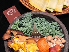 -三出山火锅(南京万象天地店)