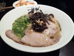 -一豚轩·烧鸟·豚骨拉面(五四路店)