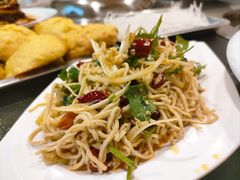 -锅老头海鲜铁锅炖