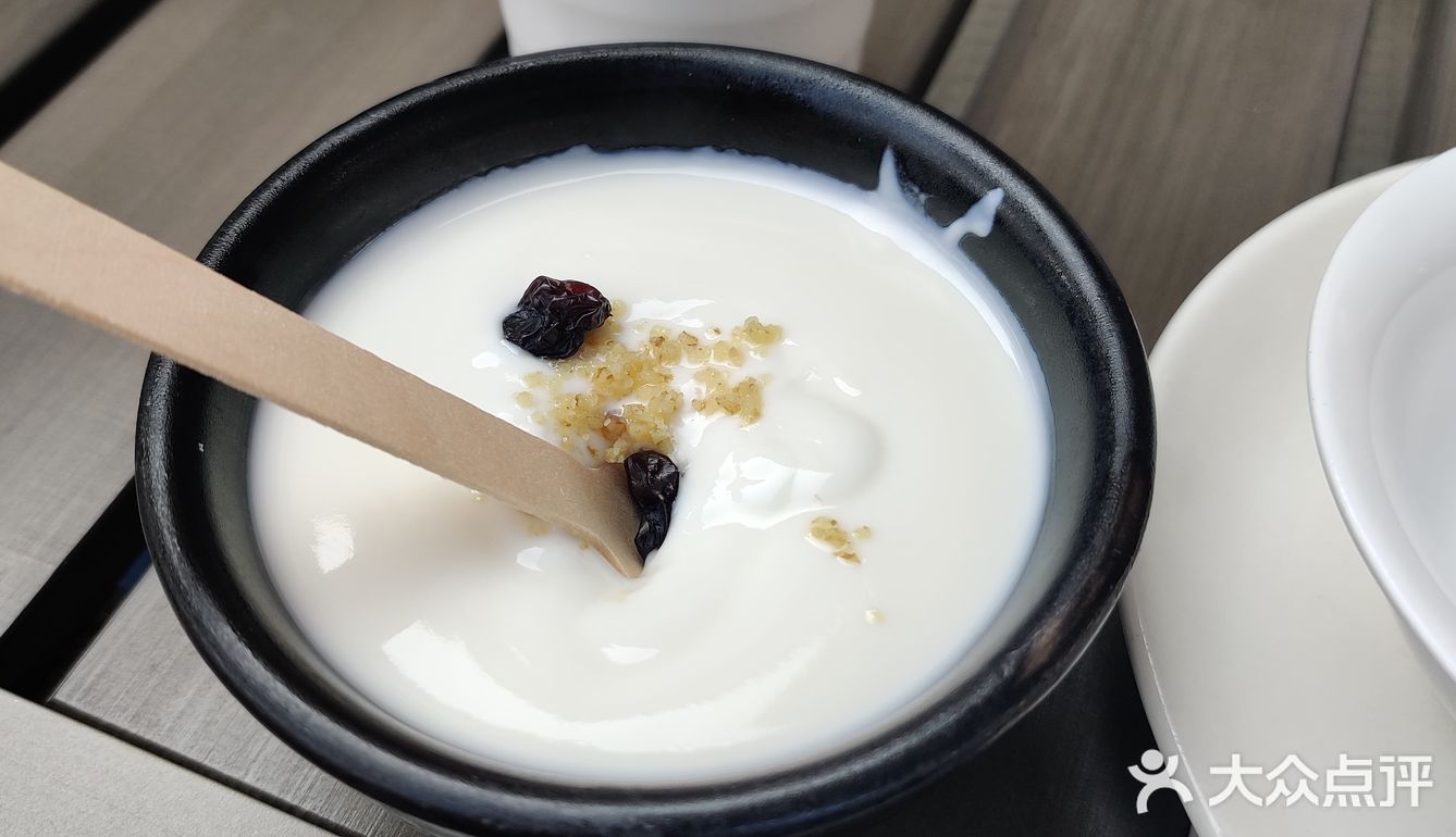 爱新疆菜的一天 | 比斯特购物村里的新疆味道[调皮]