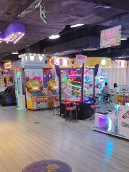 -蹦蹦乐园(南桥百联店)