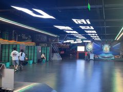 -极限PLAY运动娱乐新世界·团建派对潮玩休闲馆·室内蹦极高空游乐园
