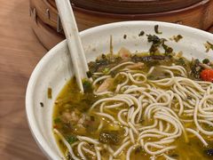 -佬钱湾仔(衣裳街店)