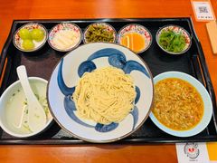 -寄畅興·百年蟹黄面·万国建筑群(外滩27号店)