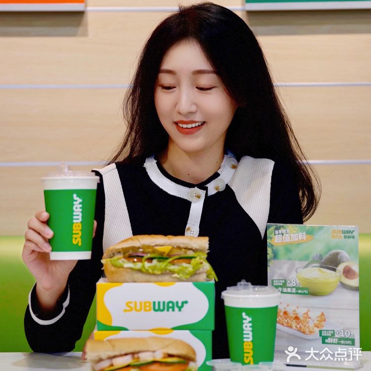 赛百味新品🥑牛油果鲜虾培根三明治巨好吃‼️