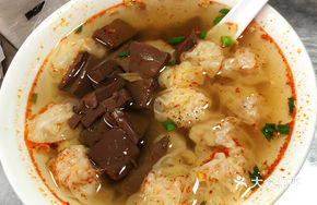 Medium Bowl Duck Blood Wonton Soup