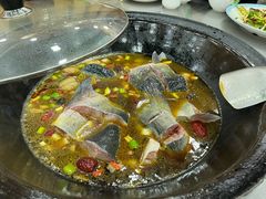 -屯老二农家铁锅炖·行业领军者(梅江店)