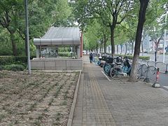 -芳华路(地铁站)