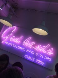 -Godhands美发设计沙龙