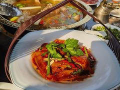 -周老三跷脚牛肉·全牛火锅(非遗传承店)