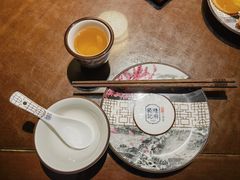 餐具摆设-杨记隆府(重庆总店)