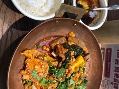 -成都你六姐·牛肉冒菜(上海环宇荟店)