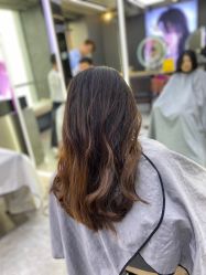 -藤野造型烫发染发