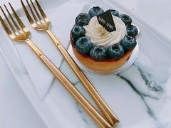 -UNI UNI(环亚凯瑟琳店)