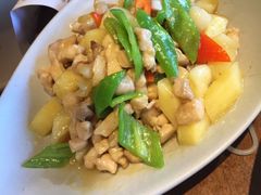 -云海肴·汽锅鸡·云南菜(天山百盛优客店)