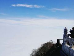 -峨嵋山金顶