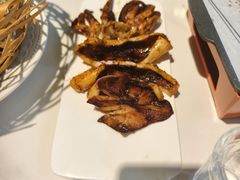 -嗨辣小聚·盘锦河蟹·海鲜烧烤龙虾(盘锦十年好店)