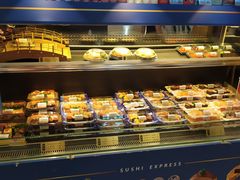 面包甜点陈列柜-争鲜回转寿司(金桥家乐福店)