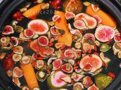 无花果脆皮鸡煲-吴秋芳鸡煲(江南西店)
