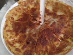 小鱼锅贴-金良酸菜鱼(宁海路总店)