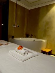 -禾颜社·精致美容