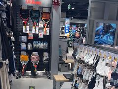 -迪卡侬(环球港店)