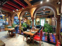 -米德维奇俄式西餐厅(西六道街店)