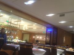-安徽饭店·白鹭阁自助餐厅(梅山路店)