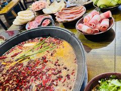 -黄潇洒老火锅(九眼桥宏济巷店)
