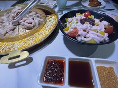 -猪啊牛呀羊啊铜盘烤肉(正大广场店)