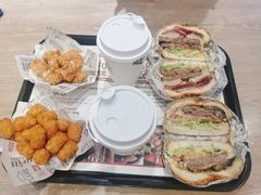 -The Habit Burger Grill 哈比特汉堡(爱琴海店)
