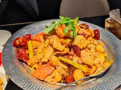 -辣尚瘾·烤鱼·新川菜(牡丹园直营店)