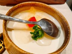 自制酸奶配蜂巢蜜-四季民福烤鸭店(外滩外白渡桥店)