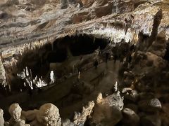 -波斯托伊纳溶洞