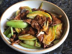 菜梗炒猪肝-菲乐餐厅(三十年经营·湖滨路店)